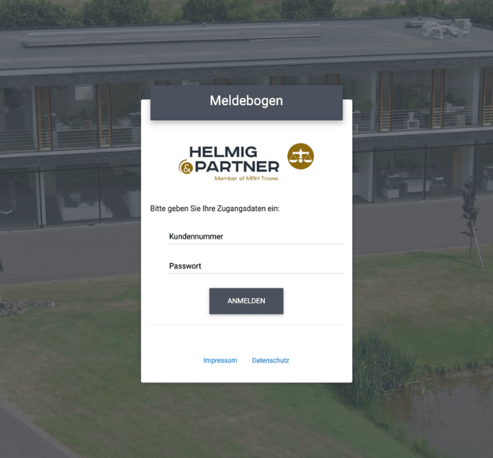 Anmeldemaske des digitalen Meldebogens von Helmig & Partner mit Eingabefeldern für Kundennummer und Passwort
